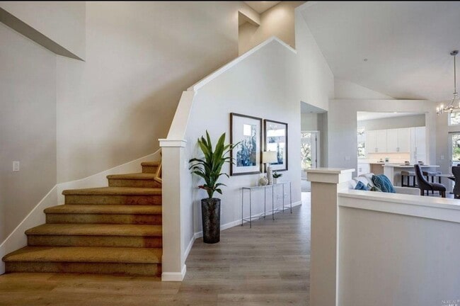 Foto del edificio - Beautiful Fountaingrove Home - includes: w...
