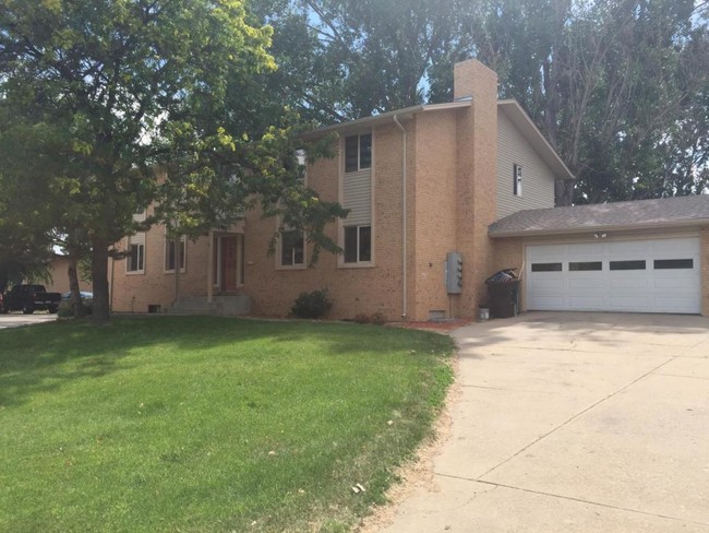 Building Photo - 1331 Merl Place #1, Longmont, CO 80501