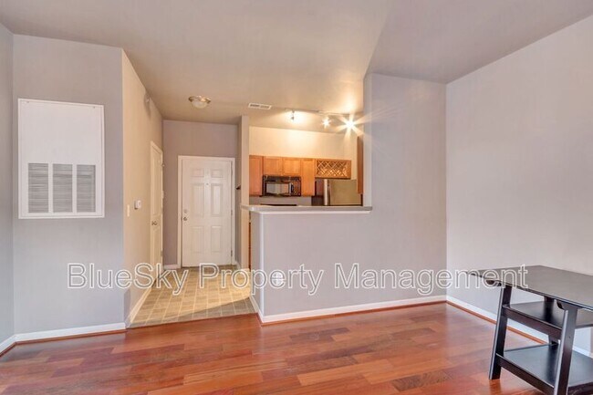 Foto del edificio - 745 Walker Square