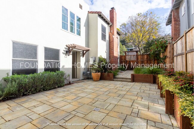Foto del edificio - 1 br, 1 bath House - 251 C Street Unit A
