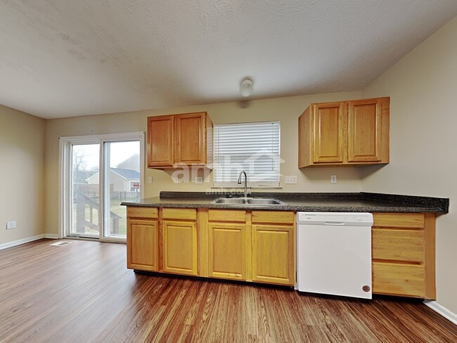 Building Photo - 268 Indian Lake Dr