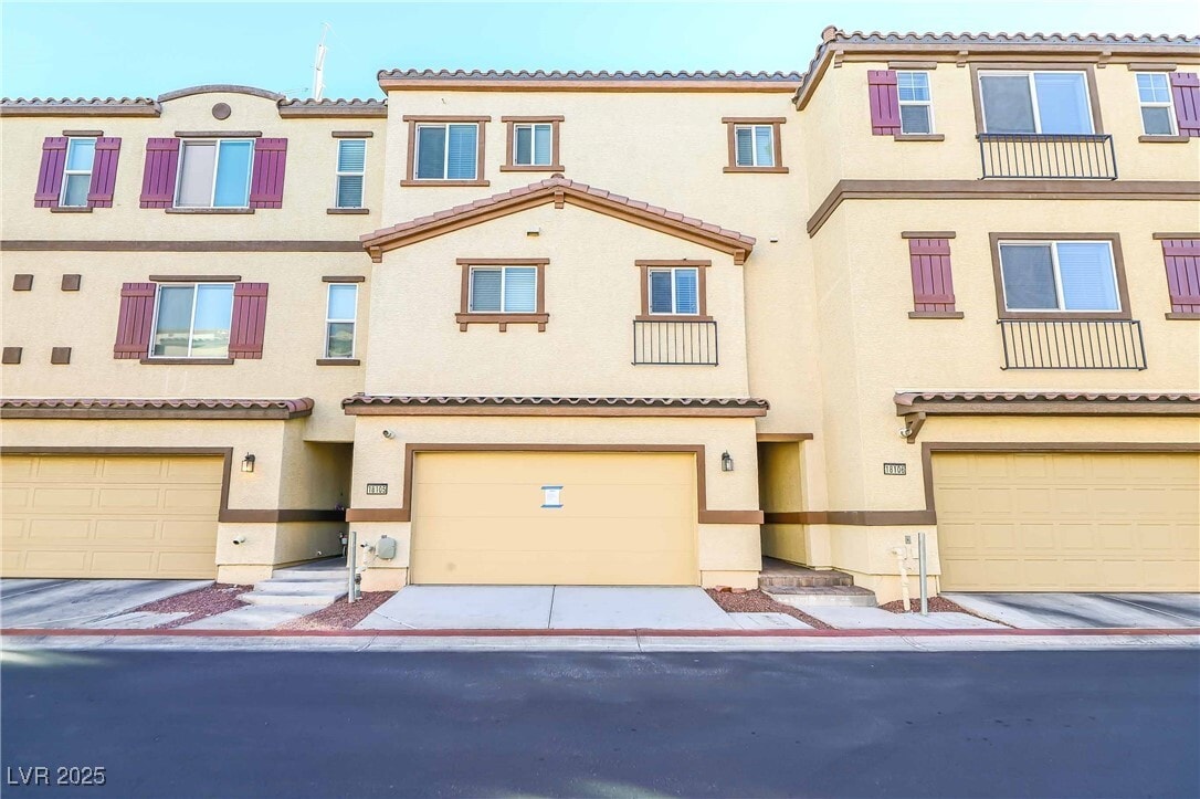 Foto principal - 1525 Spiced Wine Ave