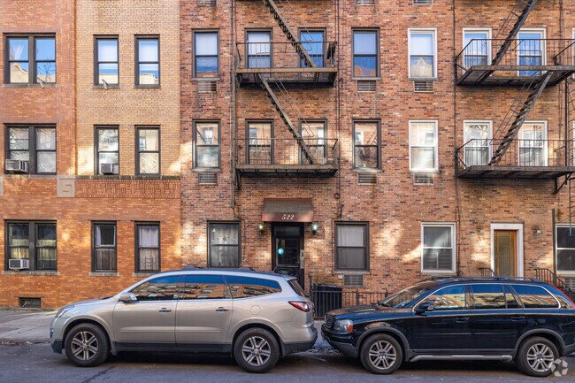 Building Photo - 522 E 88th St