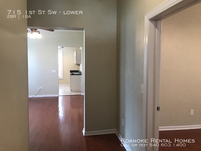 Building Photo - 2 bedroom in Roanoke VA 24016