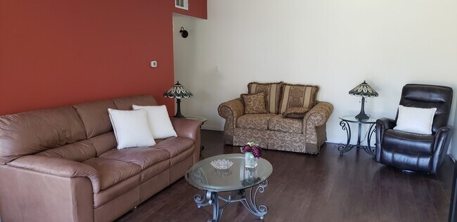 Foto del edificio - 4095 Bonita Rd