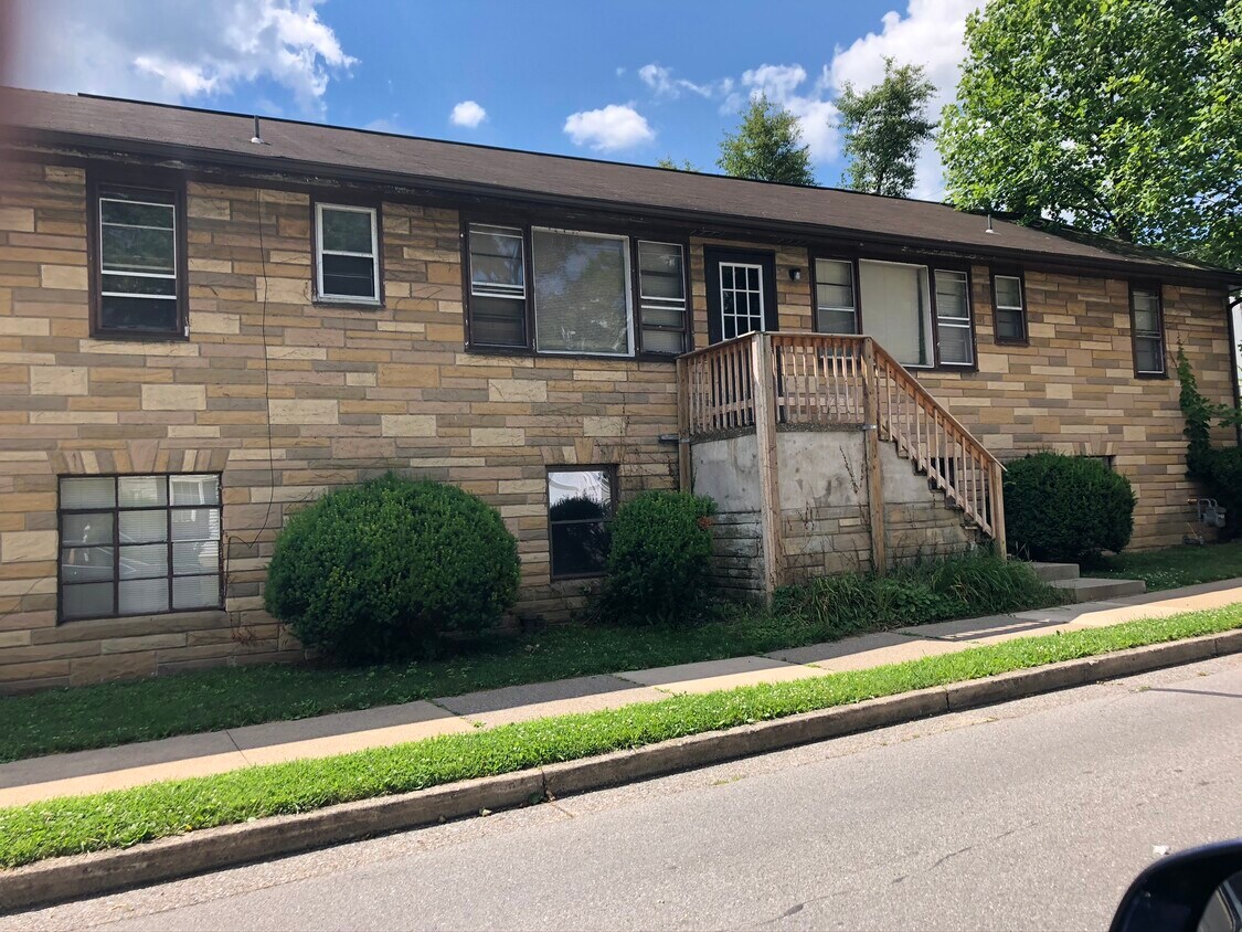Foto principal - 1000 S Allen St