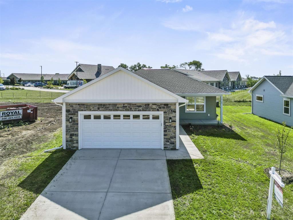 4185 Mantle Run, DeForest, WI 53532 House Rental in DeForest, WI