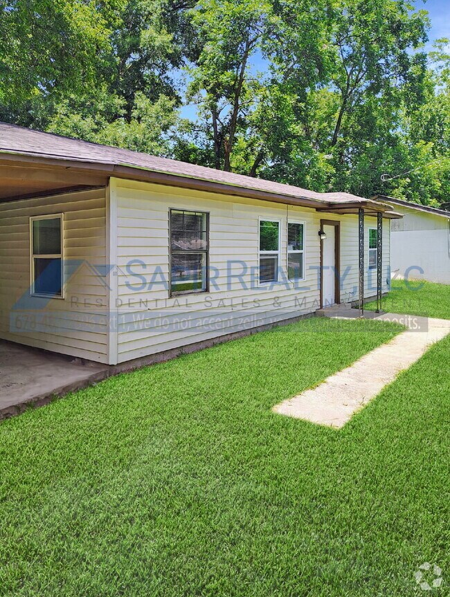 Building Photo - 203 Johns Rd