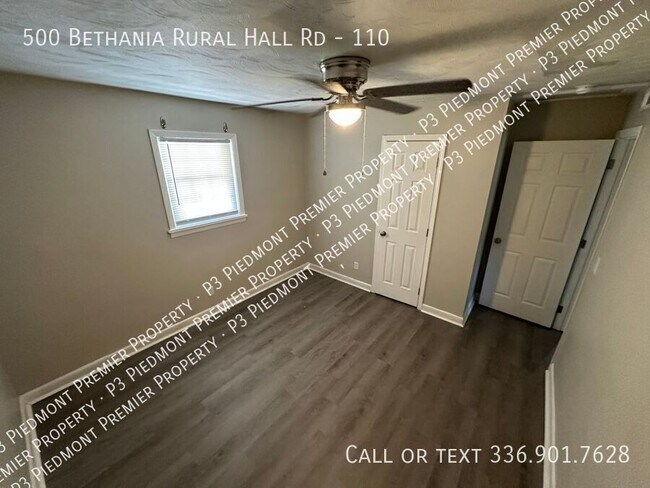 Foto del edificio - 500 Bethania-Rural Hall Rd