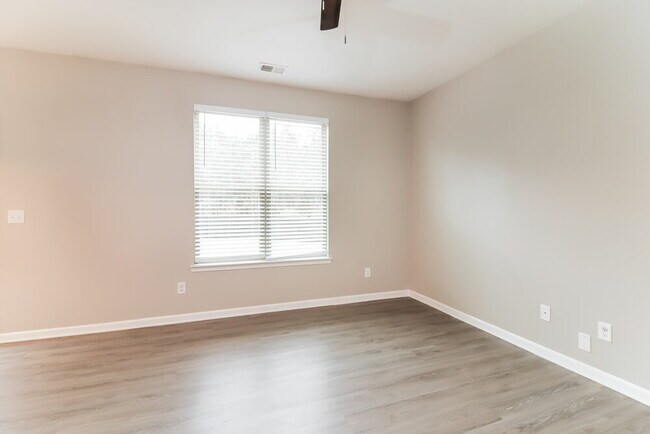 Foto del edificio - 613 Beaujolais Ct