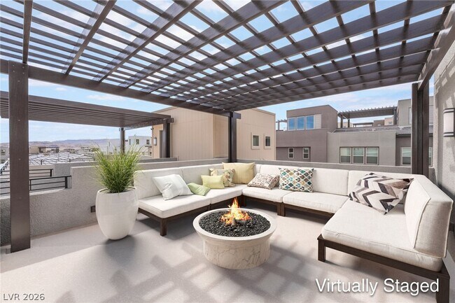 Building Photo - 667 Grey Saker St