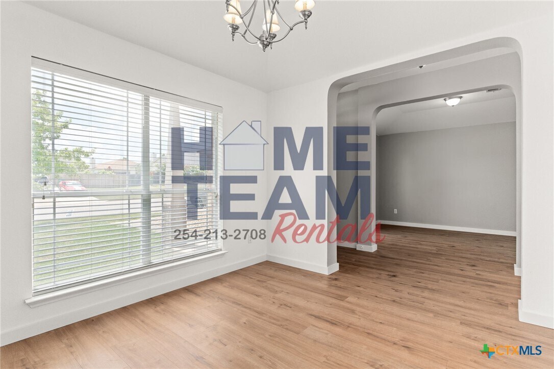 Foto principal - 425 W Iowa Dr