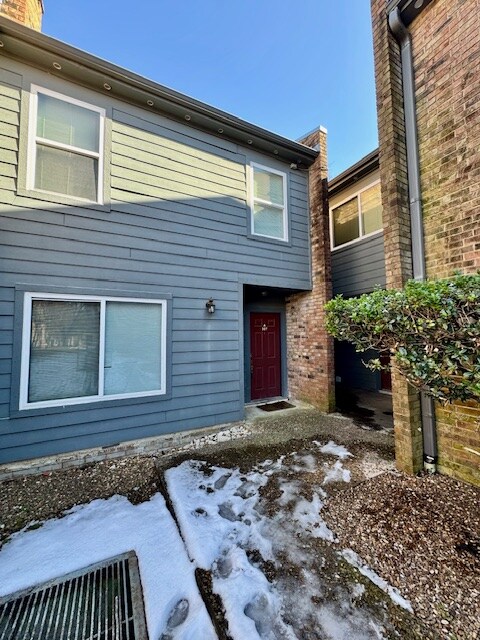 Primary Photo - 280 Hill Ave