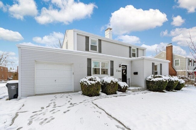 Foto del edificio - 2063 Inchcliff Rd