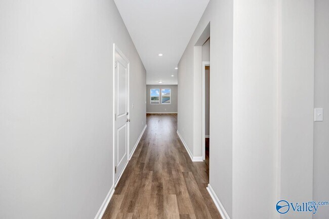 Foto del edificio - 103 Evergreen Ml Ln