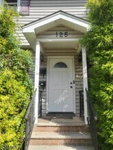 Building Photo - 125 Jerome Ave
