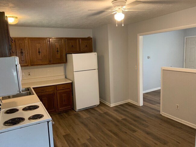 Building Photo - 3030 Wilson Rd