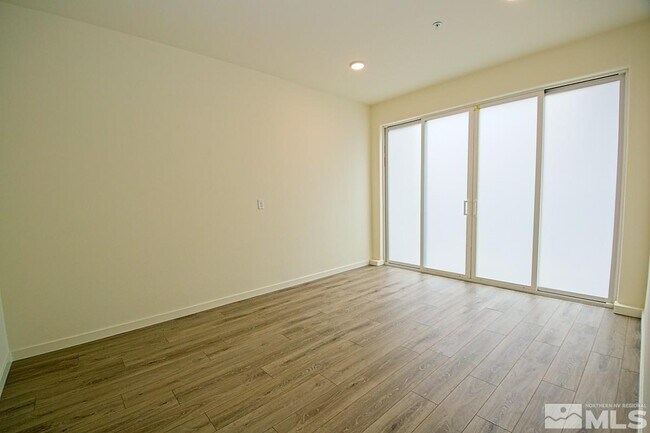 Foto del edificio - 2566 River Hatchling