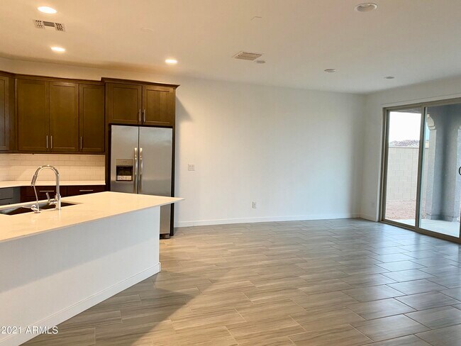 Building Photo - 160 E Virgo Pl