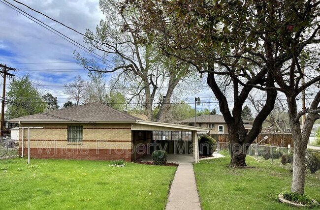 Foto del edificio - 2482 S Gilpin St