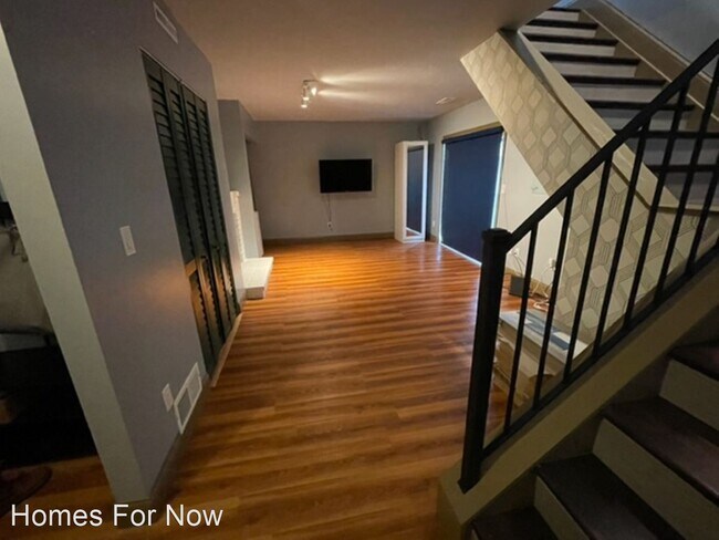 Building Photo - 2 br, 1 bath House - 8559 Maplebrook Parkway