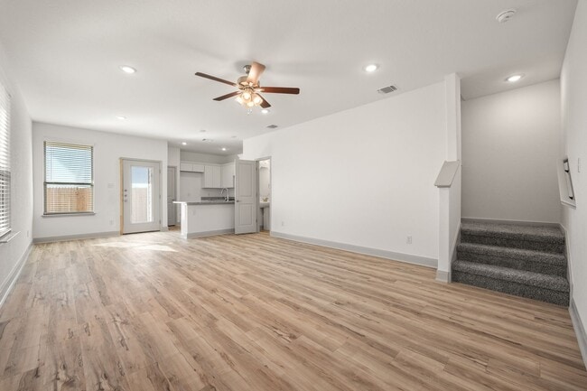 Building Photo - $750 Off First Month's Rent! | Like New Duplex, Gated Community!!!