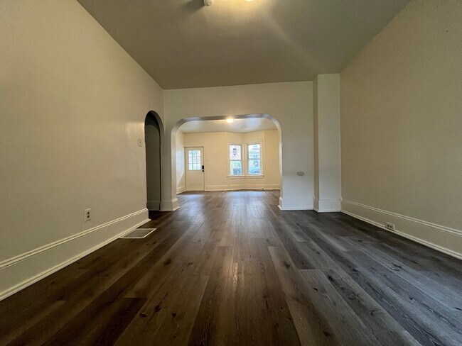 Foto del edificio - Jamestown St 142-144