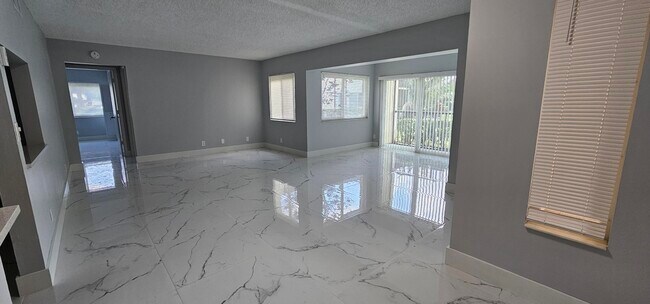 Building Photo - 4991 Sable Pine Cir