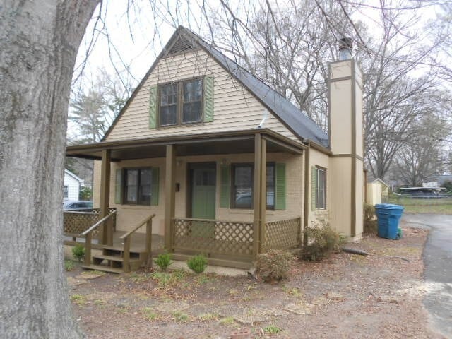 Foto del edificio - 3 Bedroom, 2.5 Adorable Cottage Home in Go...