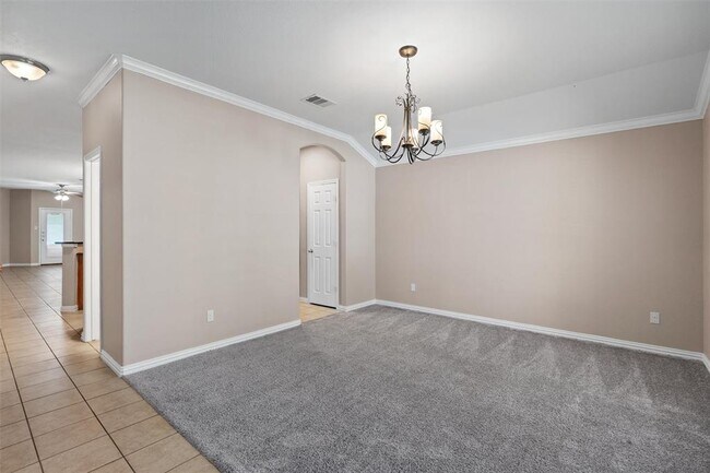 Building Photo - 1609 Hidden Springs Path