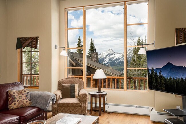 Foto del edificio - 4 Mountain Home Rd