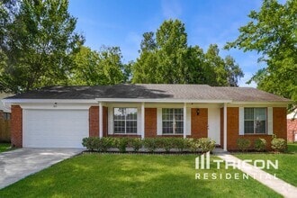 Building Photo - 1805 Alder Dr