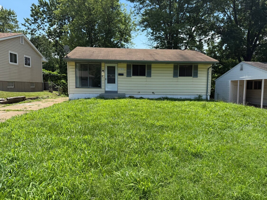 Foto principal - 220 McAlpine Dr