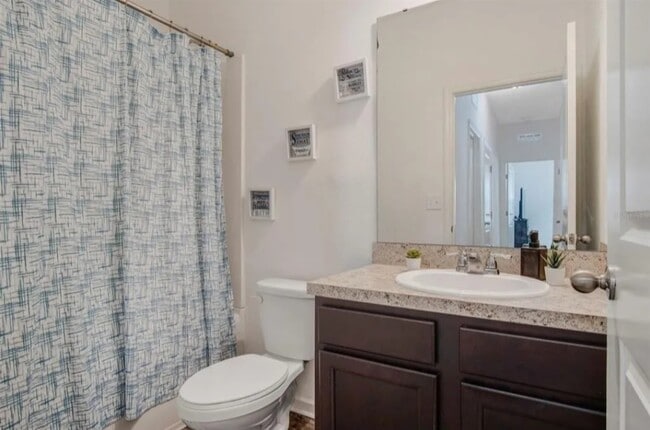 Foto del edificio - 901 Orchid Grove Blvd