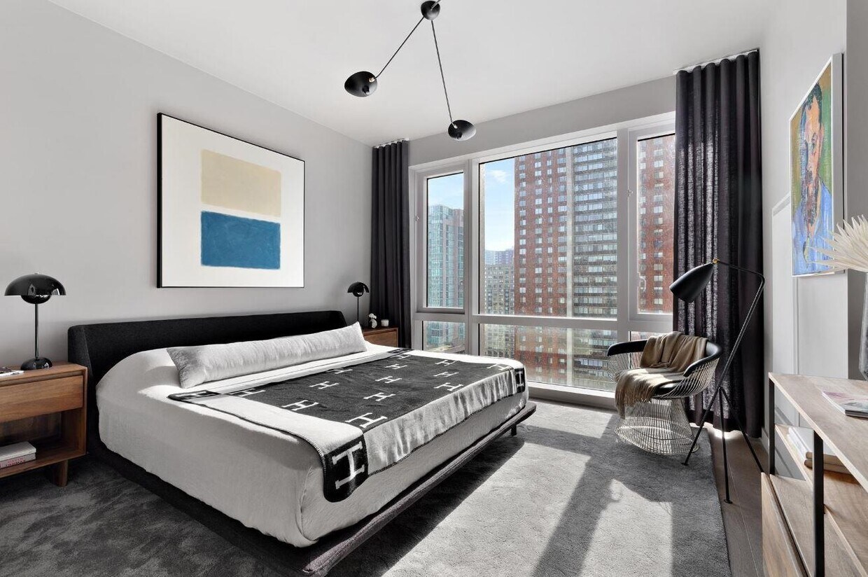 Foto principal - 75 Park Ln S
