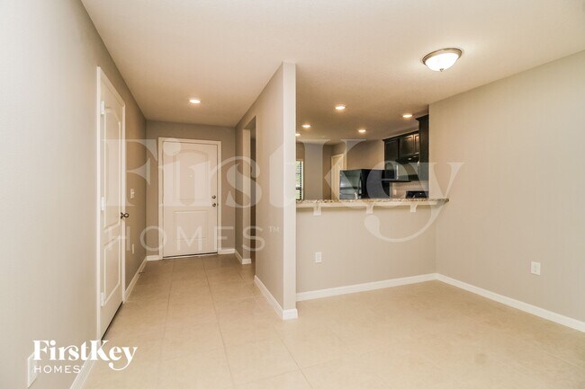 Building Photo - 2138 El Campo Ave