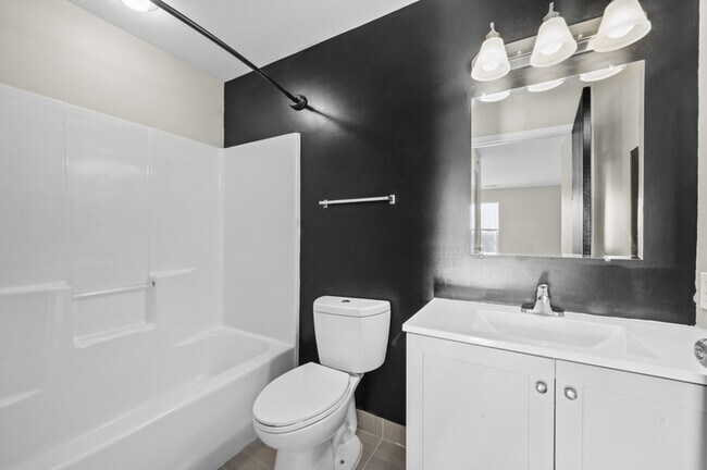 Foto del edificio - 9036 Charlotte Ct