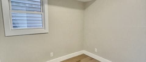 Building Photo - 102 Pennington St