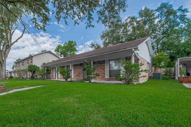 Foto del edificio - 9126 Willow Meadow Dr