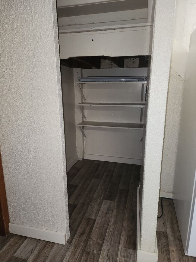 Building Photo - 304 S Wisconsin St