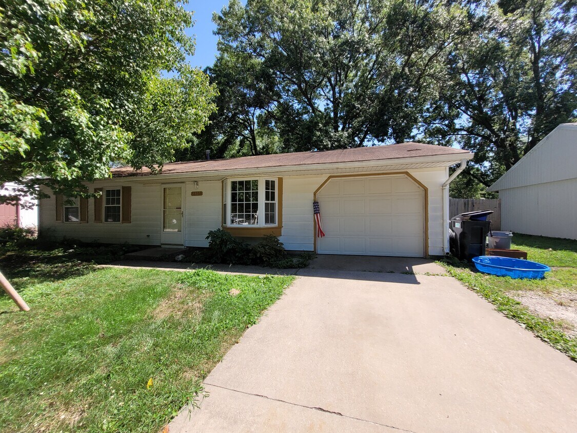 Foto principal - 3107 Ridgewood Dr