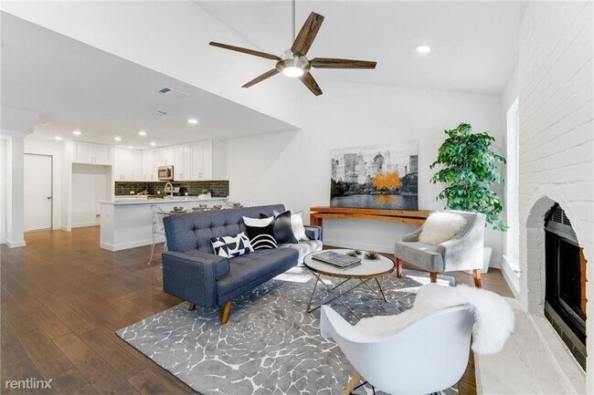 Foto del edificio - 2 br, 2.5 bath Duplex - 6712 Hart Ln A A