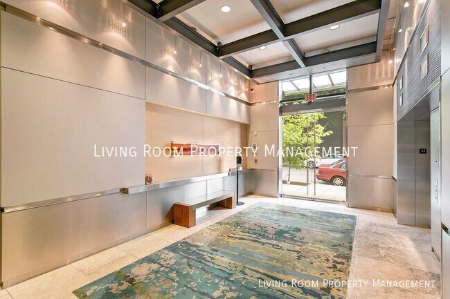Building Photo - Loft Living In the Pearl With Views & a De...
