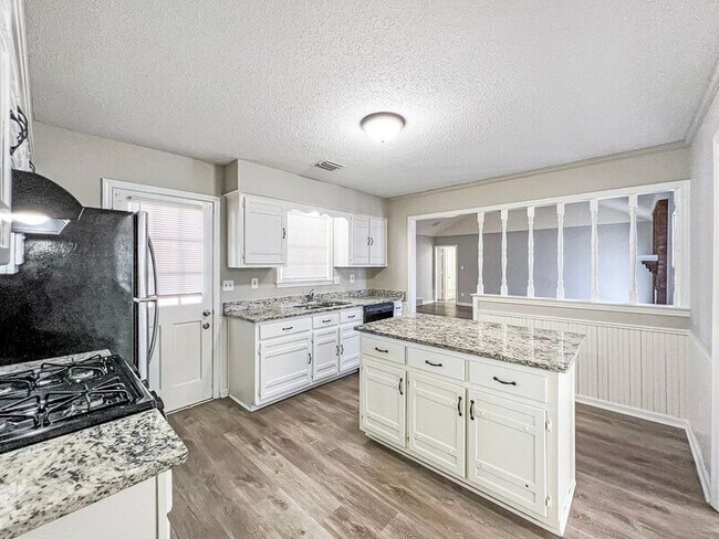 Foto del edificio - 7457 Greenbrook Pkwy