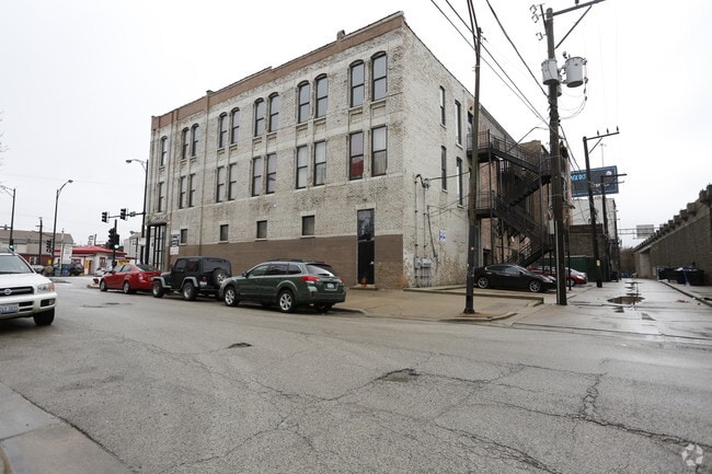 Building Photo - 3000 S Archer Avenue