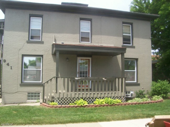 Building Photo - 941 Starkweather St