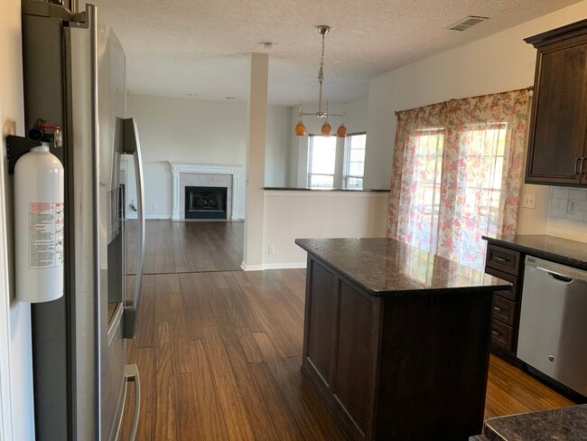 Building Photo - 4201 Bridlepath Pl