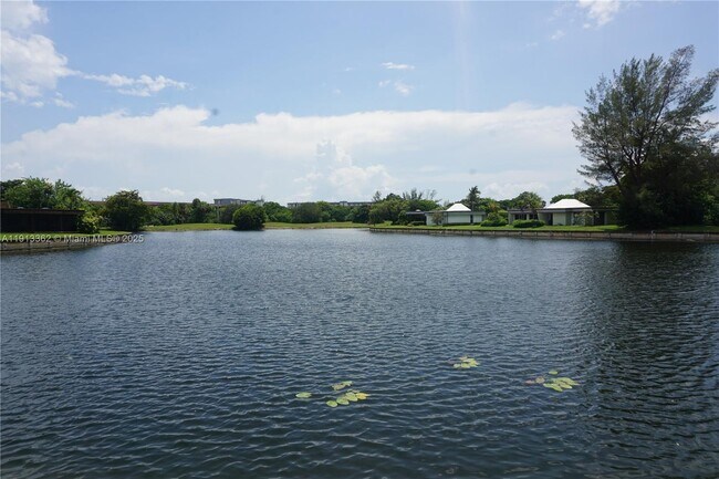 Foto del edificio - 4511 King Palm Dr