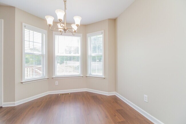 Foto del edificio - 2619 Danbury Cir