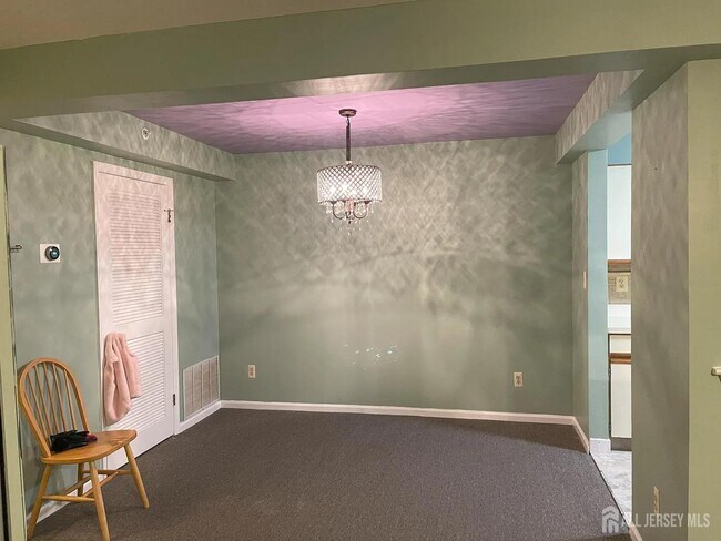 Building Photo - 420 Stratford Pl